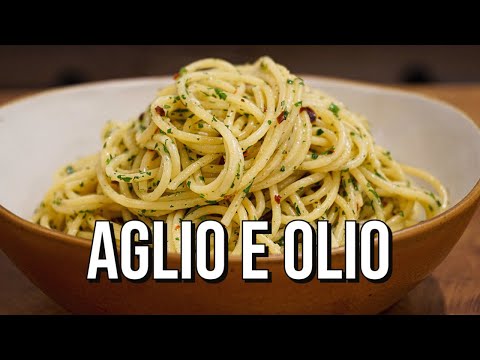 Spaghetti Aglio E Olio | Garlic And Oil Pasta Recipe