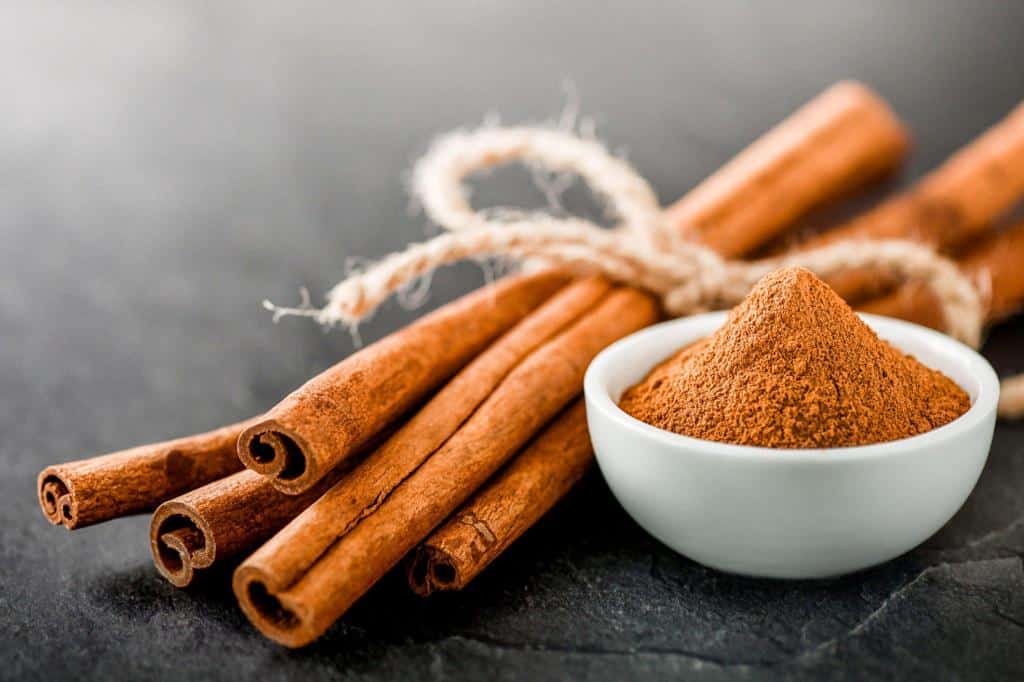 can you eat cinnamon sticks