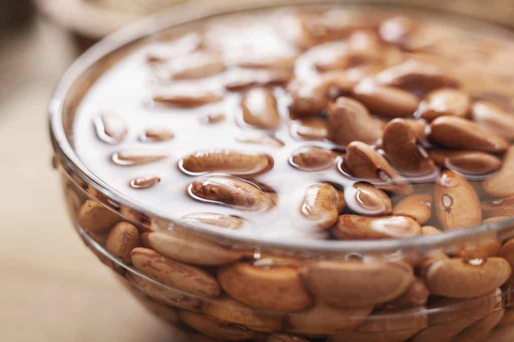 soaking beans in bowl water