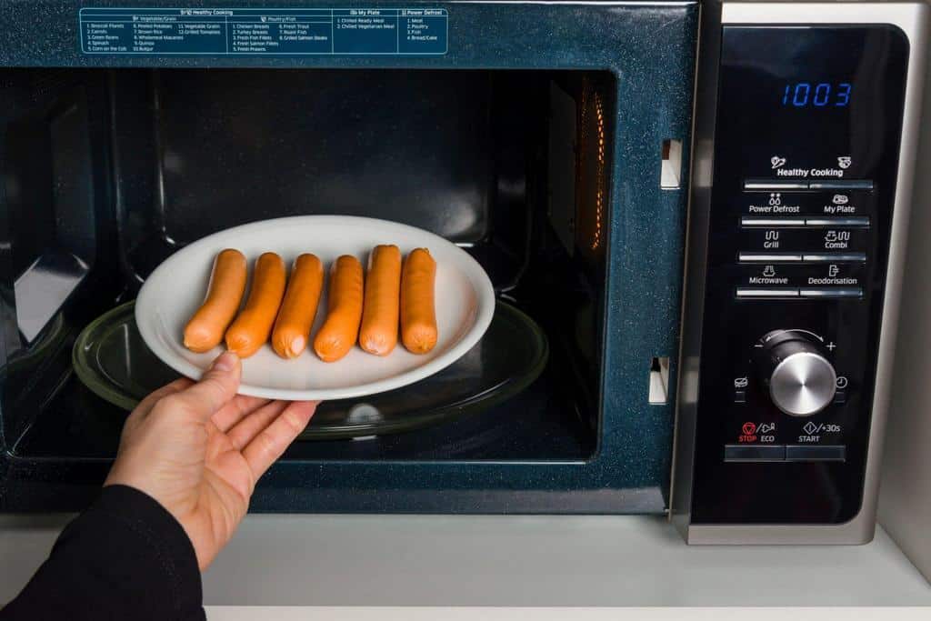 cooking sausage in microwave