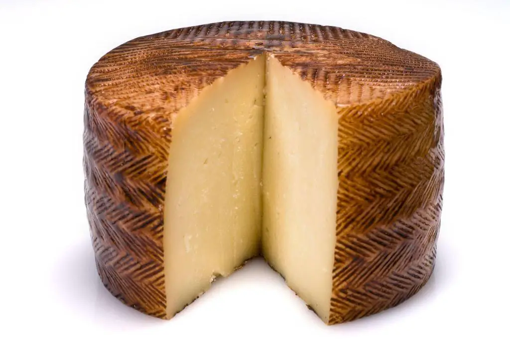 manchego cheese with rind