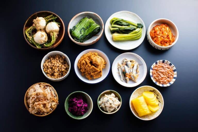 Do Koreans Eat Kimchi With Everything? What Food Commonly Eaten With?