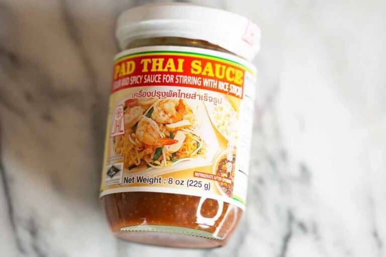 Fish Sauce Substitute for Pad Thai: Alternative Flavorful Condiment
