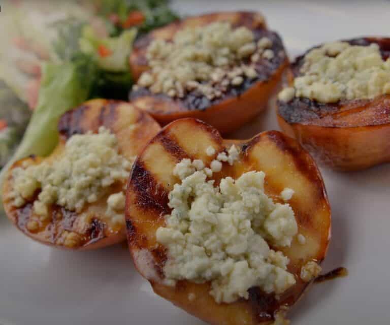 Grilled Bleu Cheese Apples with Salad Greens Recipe