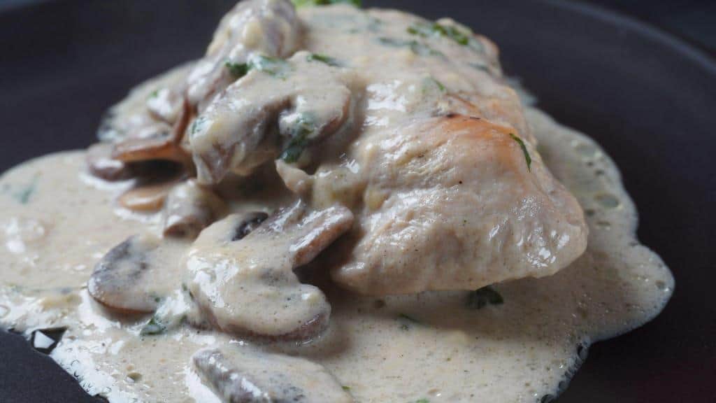 Fried Chicken fillet, with cream sauce and mushrooms 2