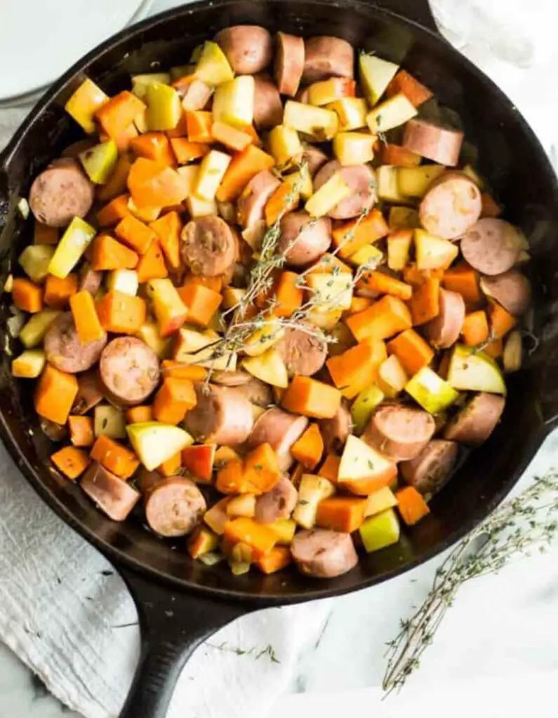 apple sausage egg skillet in pan