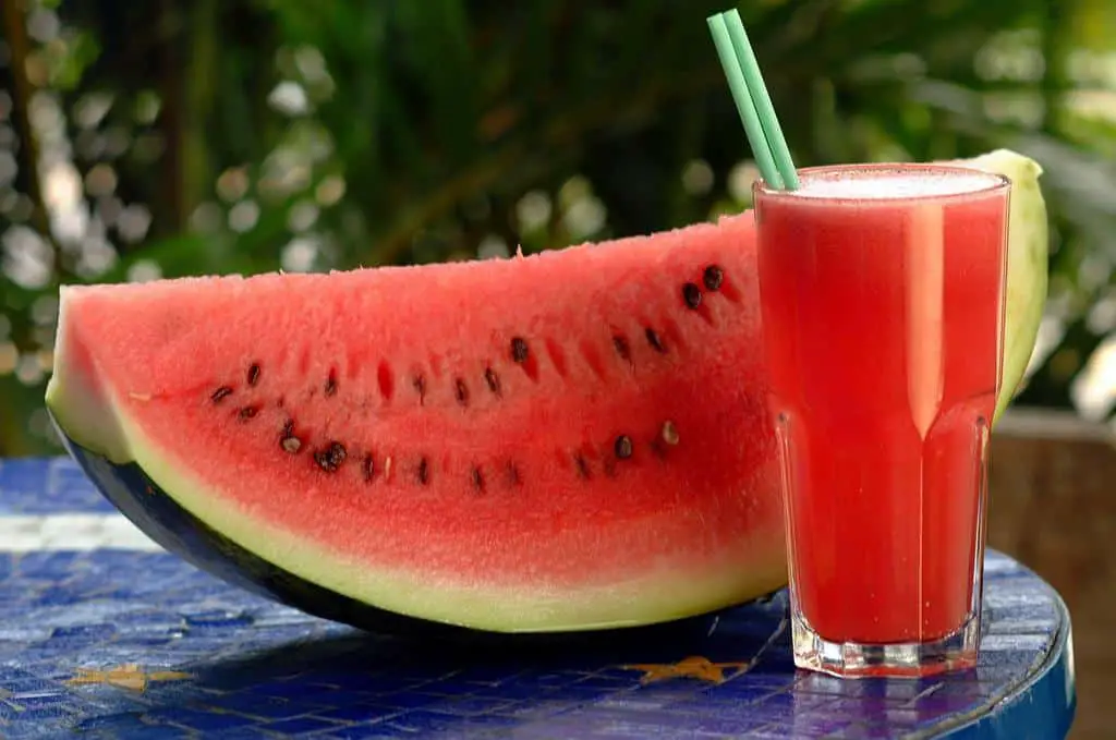 drink watermelon juice