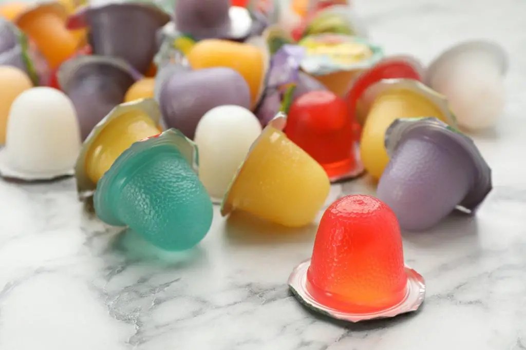 tasty bright jelly cups