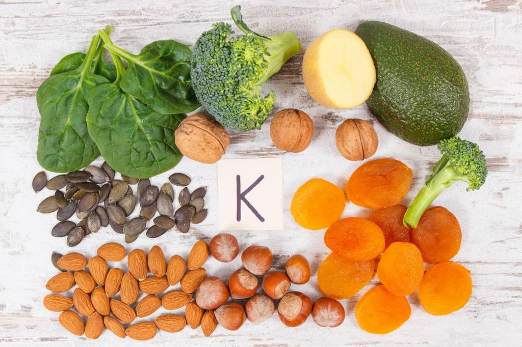 fruits and vegetables containing vitamin k minerals
