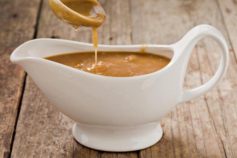 Tips for Reheating Gravy Twice Without Compromising Taste
