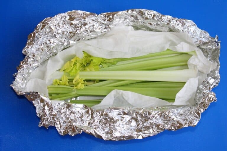 Should You Wash Celery Before Storing in Aluminum Foil?