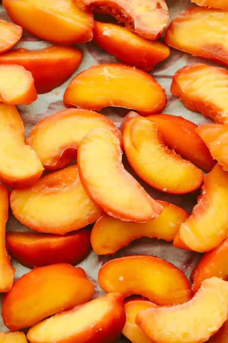 How Much Lemon Juice Do You Put on Peaches to Keep Them From Turning Brown?