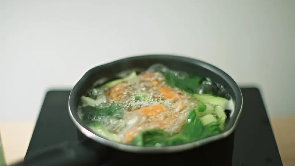 boiling vegetable cabbage