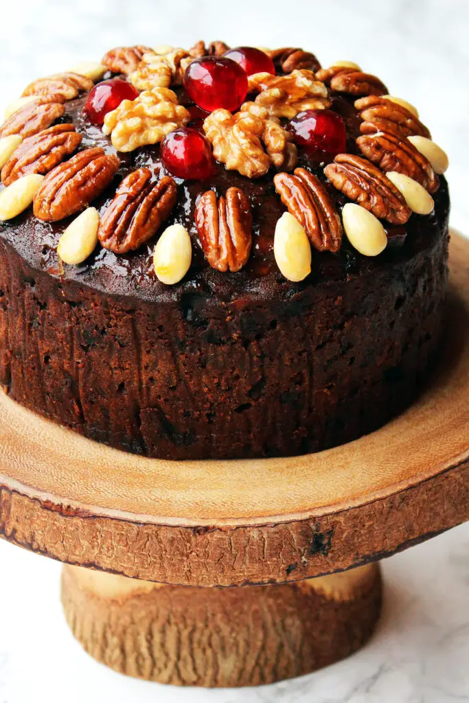 Nuts Bundt Cake Top Decorate