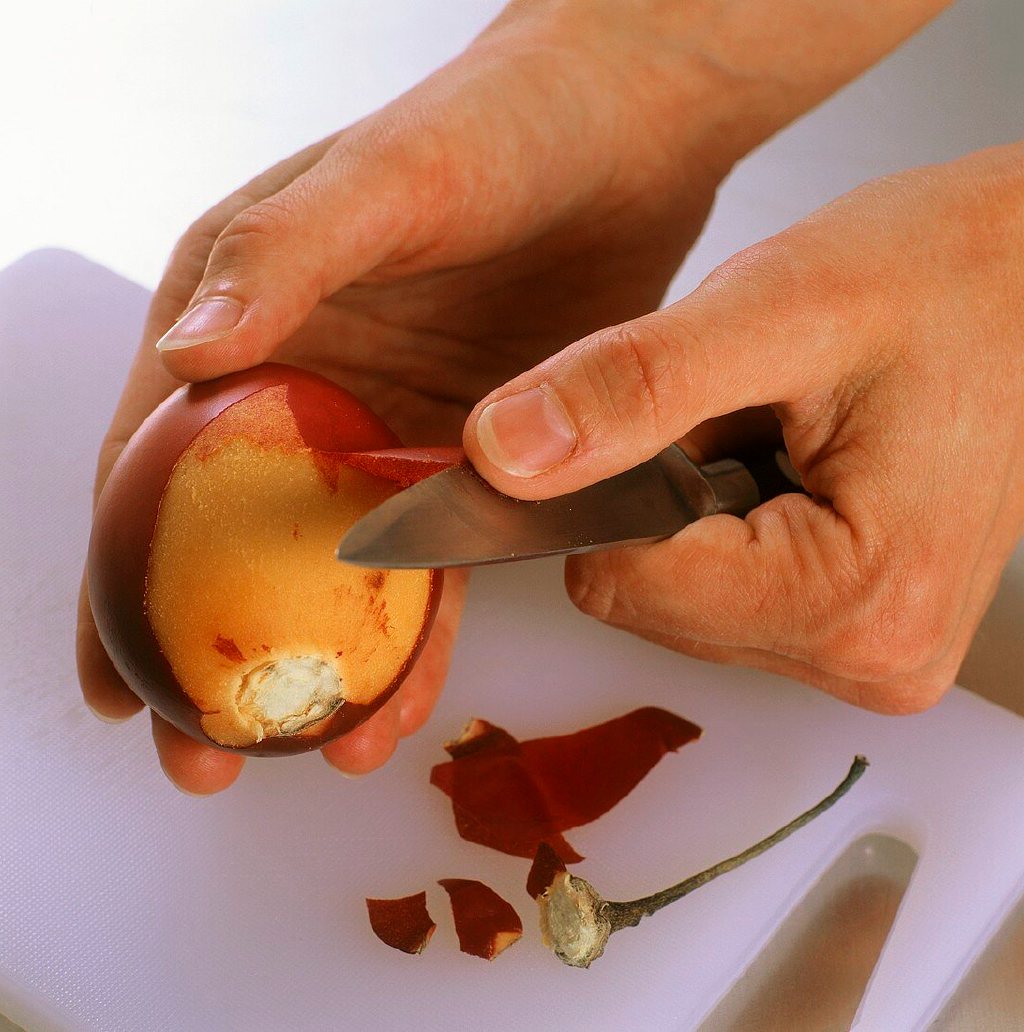 Peeling Tamarillo