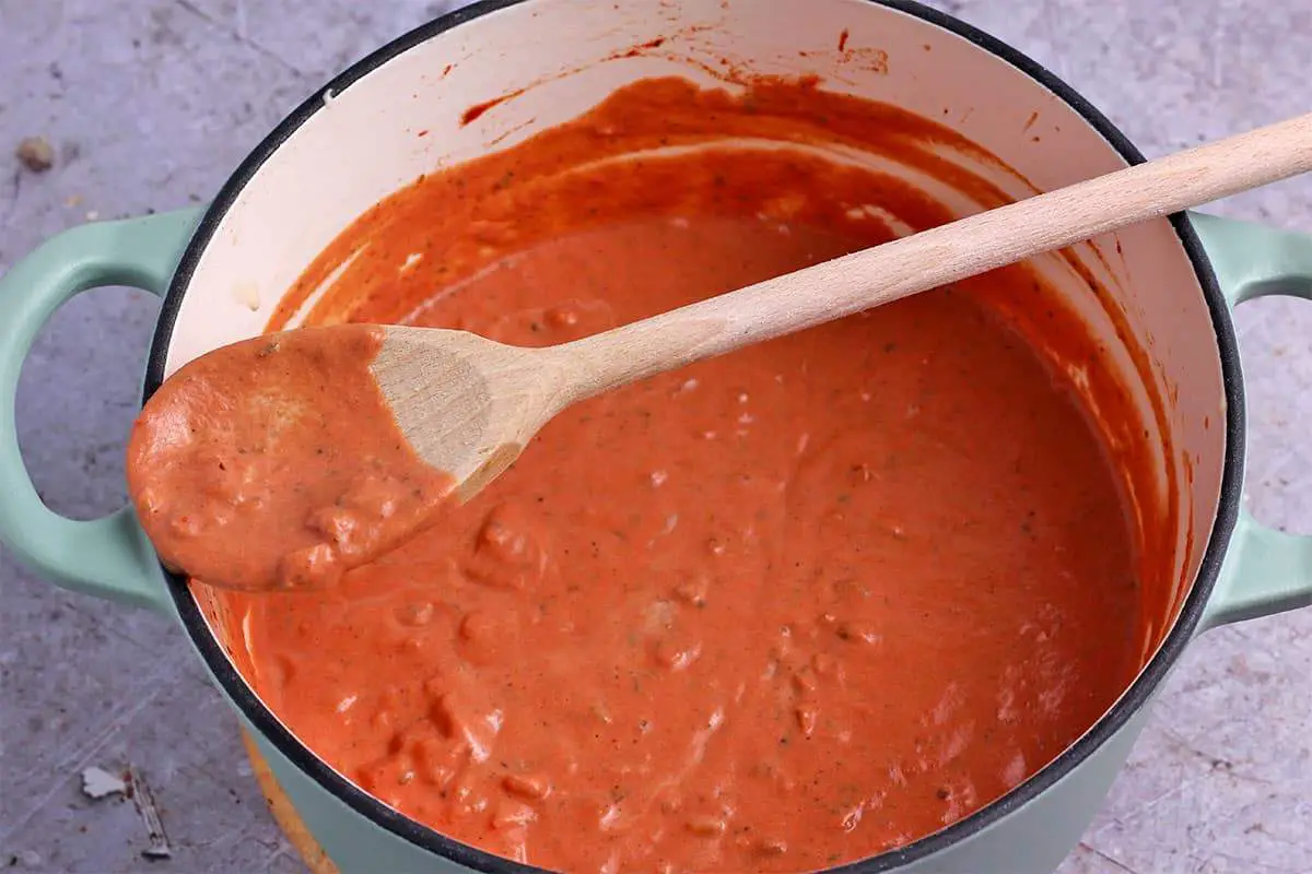 tomatoes pink sauce pasta