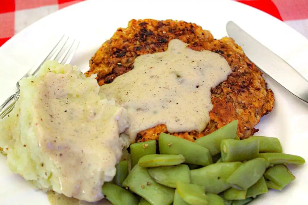 Chicken Fried Steak and Green Beansh